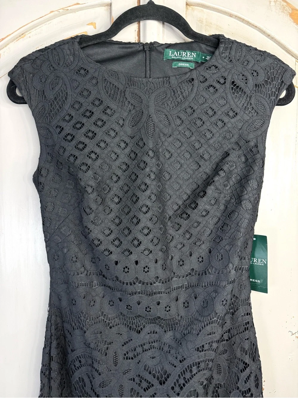 Lauren Ralph Lauren | Lace Sheath Cocktail Dress NWT Size 4 Classic LBD